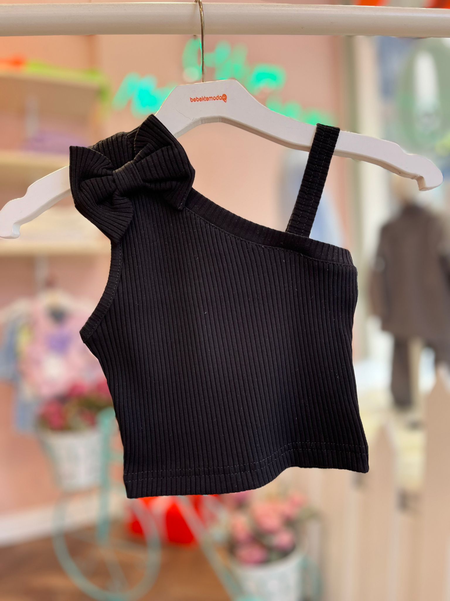 Fiyonk Detaylı Askılı Kaşkorse Crop Siyah